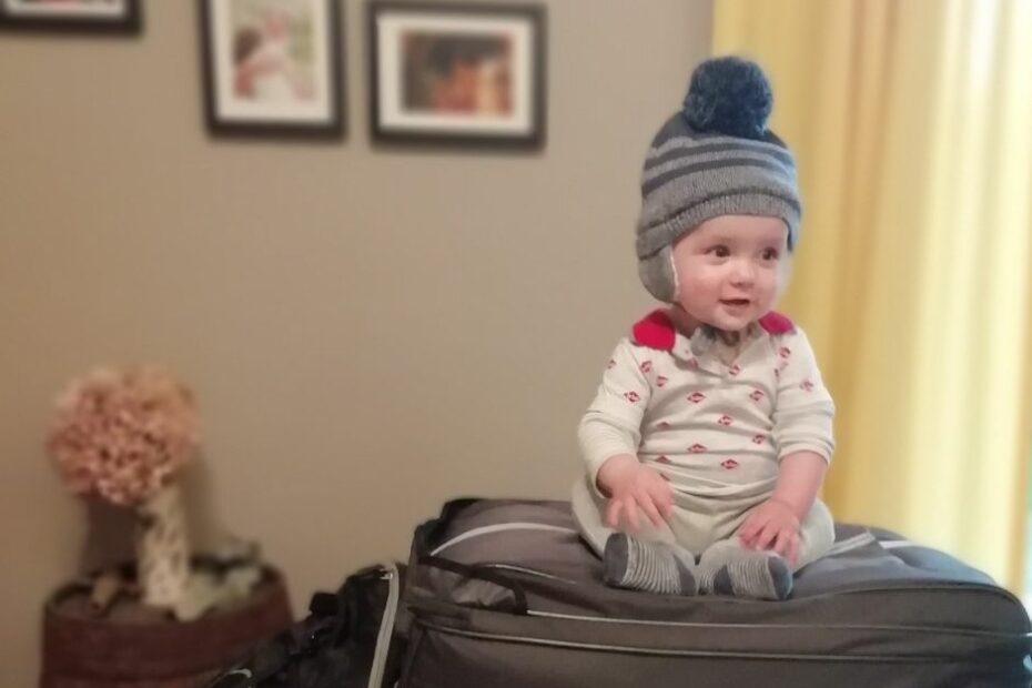 Découvre ma checklist complète pour préparer la valise de bébé pour un weekend sans stress. Ne rien oublier, être sereine !